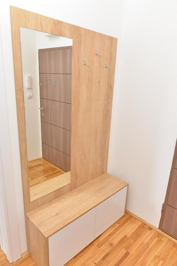 Hm Apartments Indija Zewnętrze zdjęcie